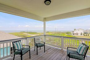 Great bay Views and a Pool in Isla Del Sol