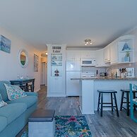 Great Pools and Easy Access to Ocean - Get Beach Dazed