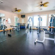 Stunning Views Beach Club 2 Pools and Amenities