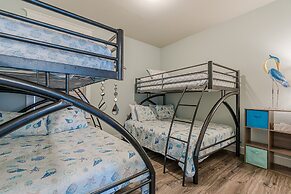 Stunning Views Beach Club 2 Pools and Amenities