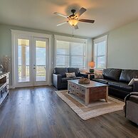 Stunning Views Beach Club 2 Pools and Amenities