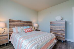 Stunning Views Beach Club 2 Pools and Amenities