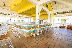 Stunning Views Beach Club 2 Pools and Amenities