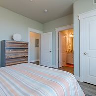 Stunning Views Beach Club 2 Pools and Amenities