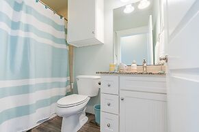 Stunning Views Beach Club 2 Pools and Amenities