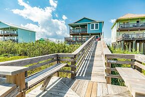 Superb Home With Private Walkover Unobstructed Views