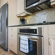 Beachfront Laid Back and Luxurious Diamond Beach Condo