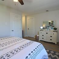 One-of-a-kind Home Near Moody Gardens and Bayou - Cute Cozy as can be