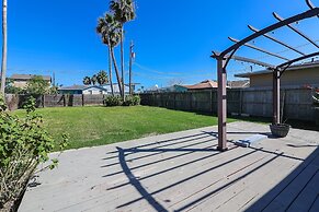 One-of-a-kind Home Near Moody Gardens and Bayou - Cute Cozy as can be