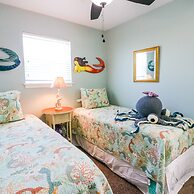 Great Location Spacious Yard Coffee bar