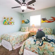 Great Location Spacious Yard Coffee bar