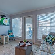 Octopus Gardens Private Boardwalk to the Beach Great Gulf Views