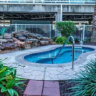 Octopus Gardens Private Boardwalk to the Beach Great Gulf Views