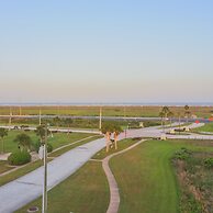 Stunning Sunsets Steps From Pool Lazy River Ocean Bay Views