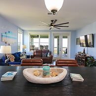 Stunning Sunsets Steps From Pool Lazy River Ocean Bay Views