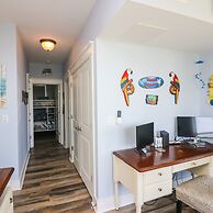 Stunning Sunsets Steps From Pool Lazy River Ocean Bay Views