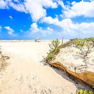 Stunning Sunsets Steps From Pool Lazy River Ocean Bay Views