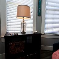 Vibrant Bungalow 2 Minutes to the Beach