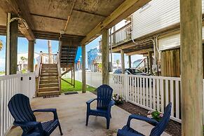 2nd Row Beach Home Ocean Views Old School Vibes - 1 min Walk to Sunny 