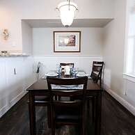 Resort Living on the Bay 2 bed 2 Bath Gorgeous Views Heated Infinity P