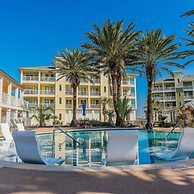 Resort Living on the Bay 2 bed 2 Bath Gorgeous Views Heated Infinity P