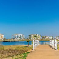 Resort Living on the Bay 2 bed 2 Bath Gorgeous Views Heated Infinity P