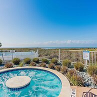 Resort Living on the Bay 2 bed 2 Bath Gorgeous Views Heated Infinity P