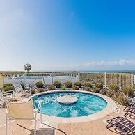 Resort Living on the Bay 2 bed 2 Bath Gorgeous Views Heated Infinity P