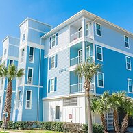 Resort Living on the Bay 2 bed 2 Bath Gorgeous Views Heated Infinity P