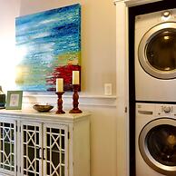 Resort Living on the Bay 2 bed 2 Bath Gorgeous Views Heated Infinity P