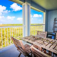 Resort Living on the Bay 2 bed 2 Bath Gorgeous Views Heated Infinity P