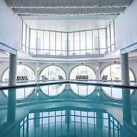 Seas the Day in This Luxury Condo at Diamond Beach Ocean Views Incredi