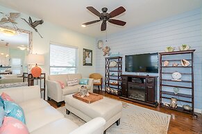 Serenity By the Sea - Great Views in Treasure Island