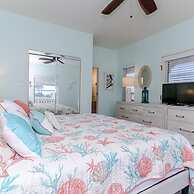 Serenity By the Sea - Great Views in Treasure Island