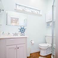 Serenity By the Sea - Great Views in Treasure Island