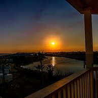 Great Views Heated Pools Hot Tubs Easy Beach Access