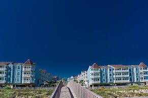 Easy Beach Access Charming Beachside Condo