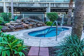 Easy Beach Access Charming Beachside Condo