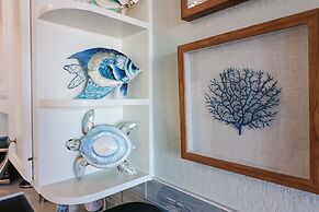 Easy Beach Access Charming Beachside Condo