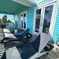 Beachside Paradise Retreat With Luxury