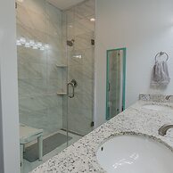 The Coast is Clear Great Home By Beach Bay