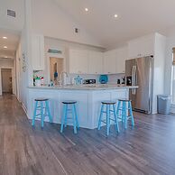 The Coast is Clear Great Home By Beach Bay