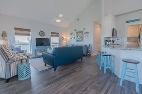 The Coast is Clear Great Home By Beach Bay