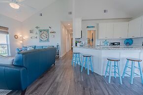 The Coast is Clear Great Home By Beach Bay