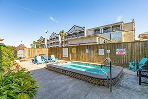 Seaside and Breezy Condo at the Victorian