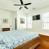 Have fun Relax and Stay Close to the Beach