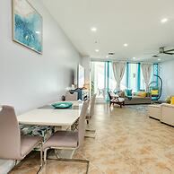 Warm and Welcoming Views at Diamond Beach