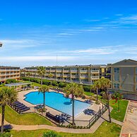 Charming Waterfront Condo