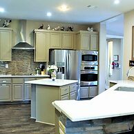 The Escape -family Friendly Close to Fiesta Texas