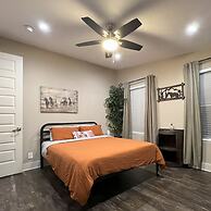 The Escape -family Friendly Close to Fiesta Texas